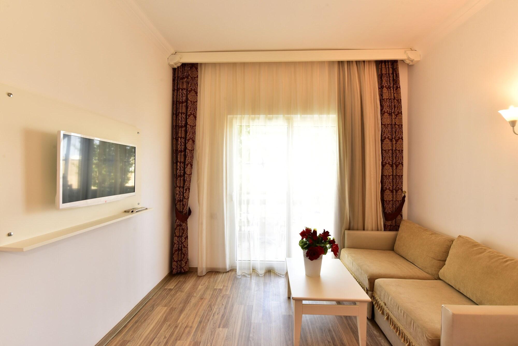 Ayaz Aqua Beach Hotel Bodrum ภายนอก รูปภาพ