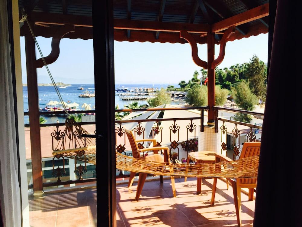 Ayaz Aqua Beach Hotel Bodrum ภายนอก รูปภาพ
